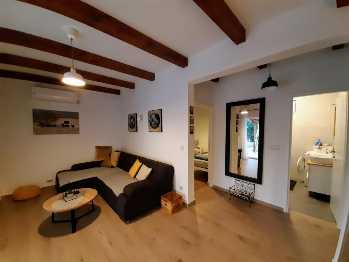 Holiday House Barba - Vrana 파코스탄 외부 사진