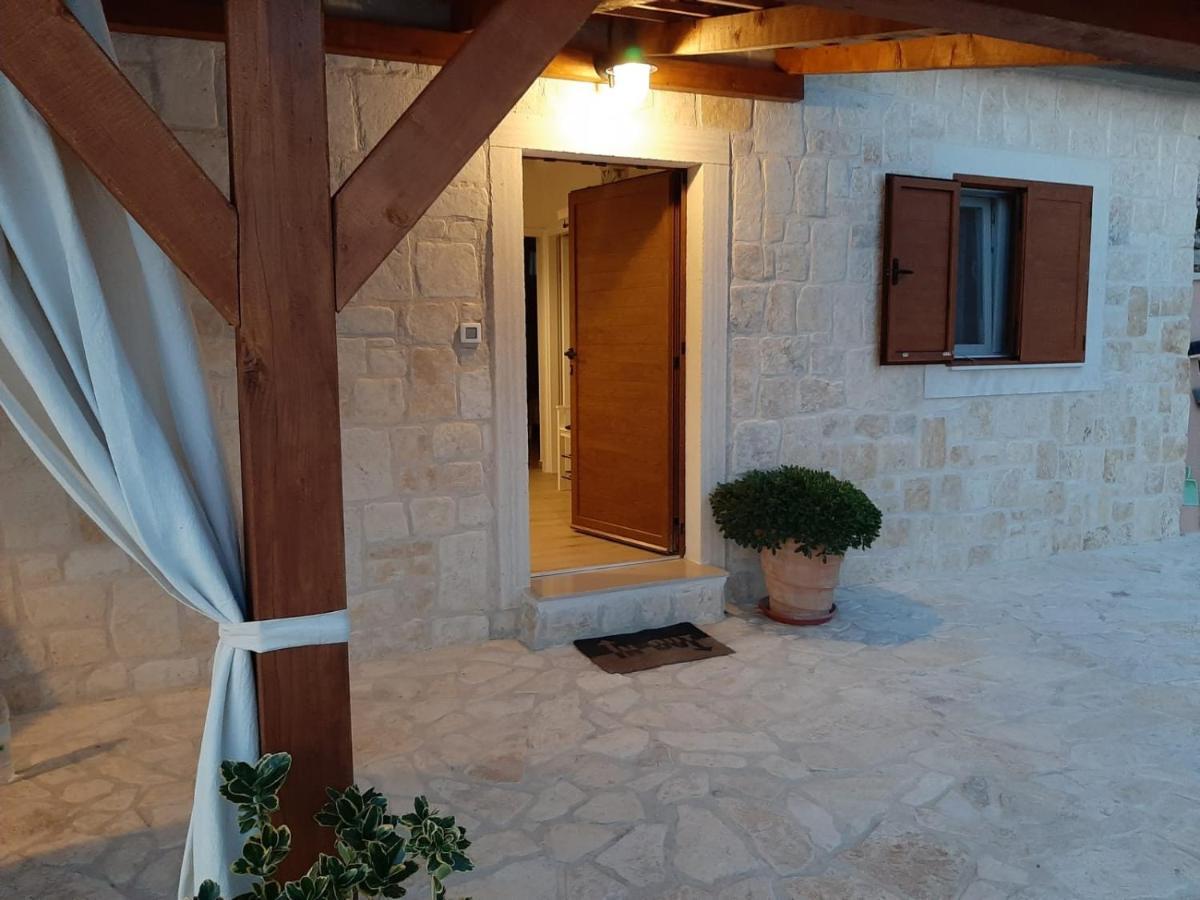 Holiday House Barba - Vrana 파코스탄 외부 사진