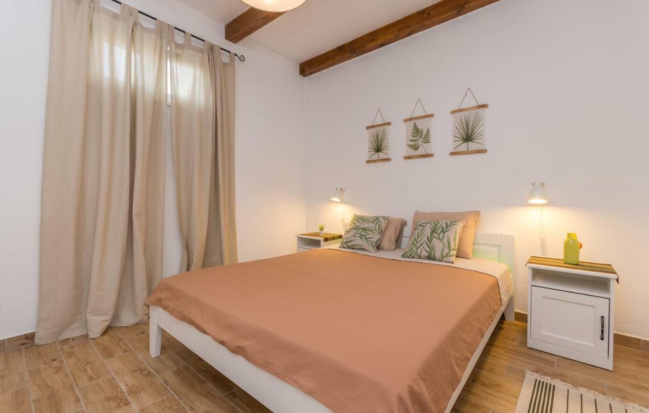 Holiday House Barba - Vrana 파코스탄 외부 사진